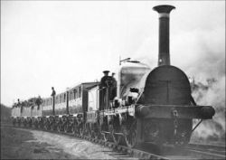 Один из первых железнодорожных составов